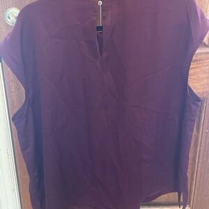 Vince Camuto plum cap sleeve blouse